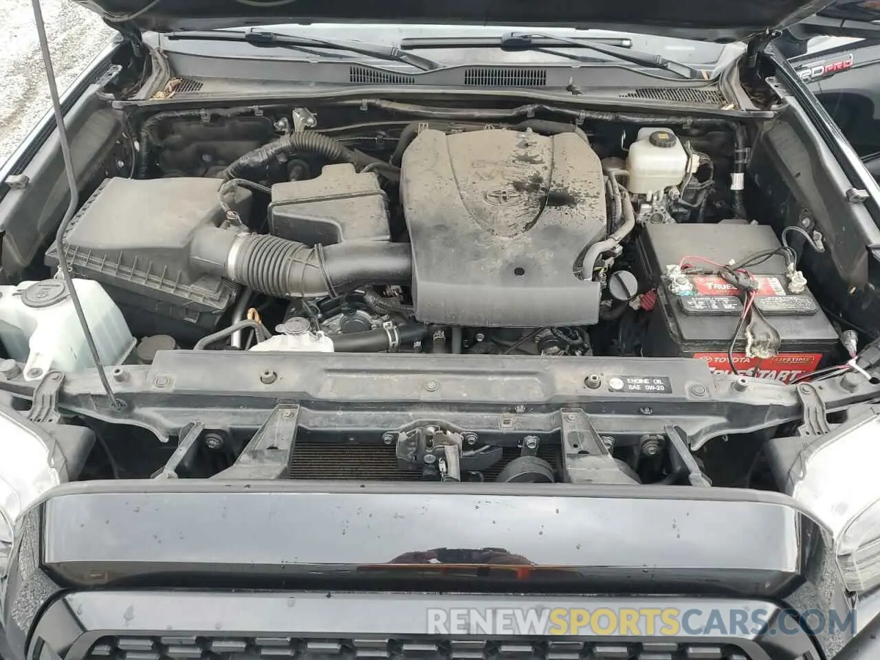 11 fotografías del automóvil dañado 5TFCZ5AN3KX175895 TOYOTA TACOMA 2019