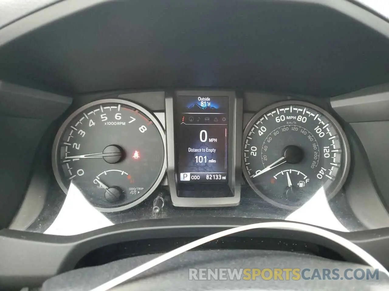 9 fotografías del automóvil dañado 5TFCZ5AN3KX175895 TOYOTA TACOMA 2019