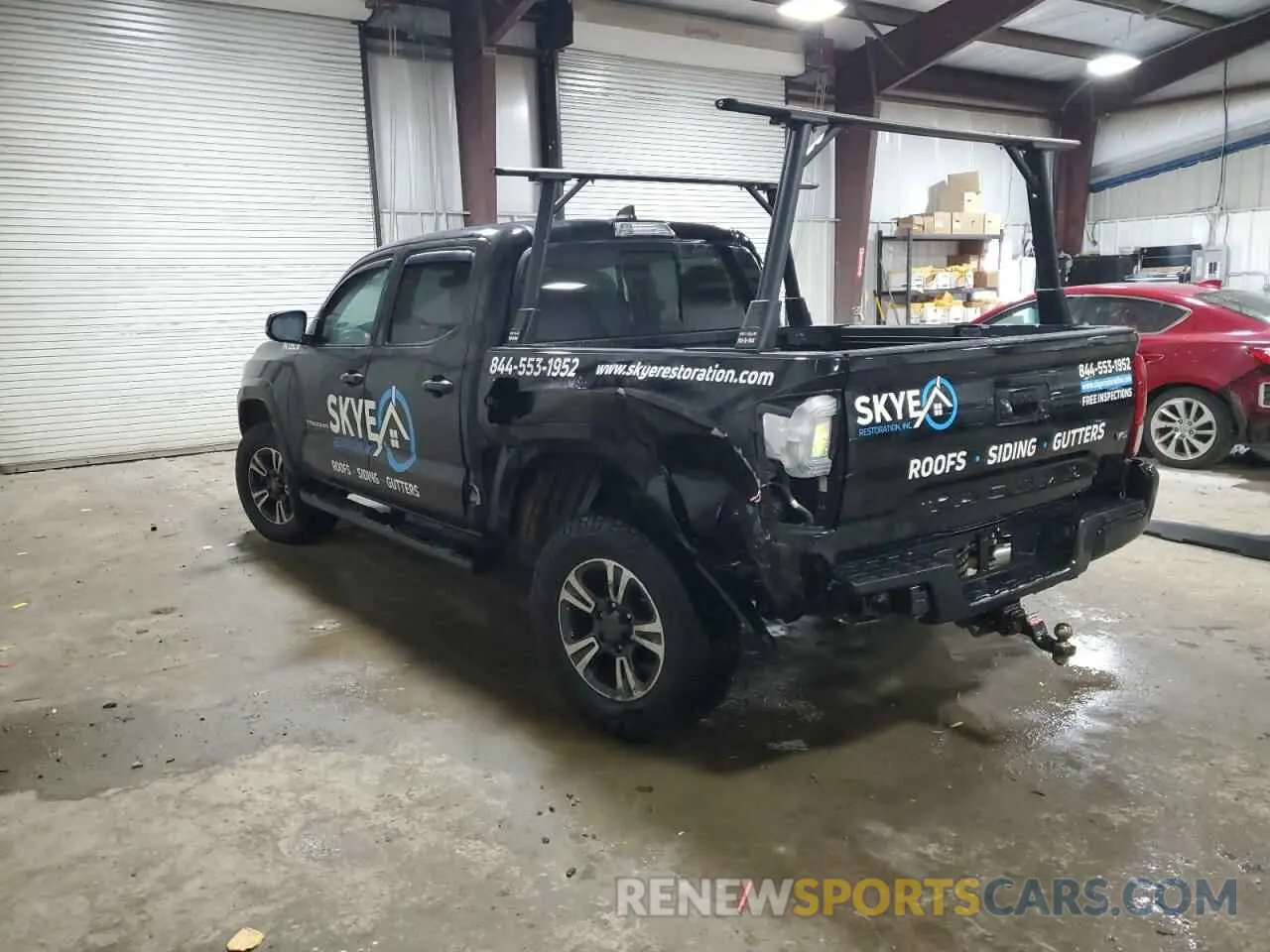 2 fotografías del automóvil dañado 5TFCZ5AN3KX191921 TOYOTA TACOMA 2019