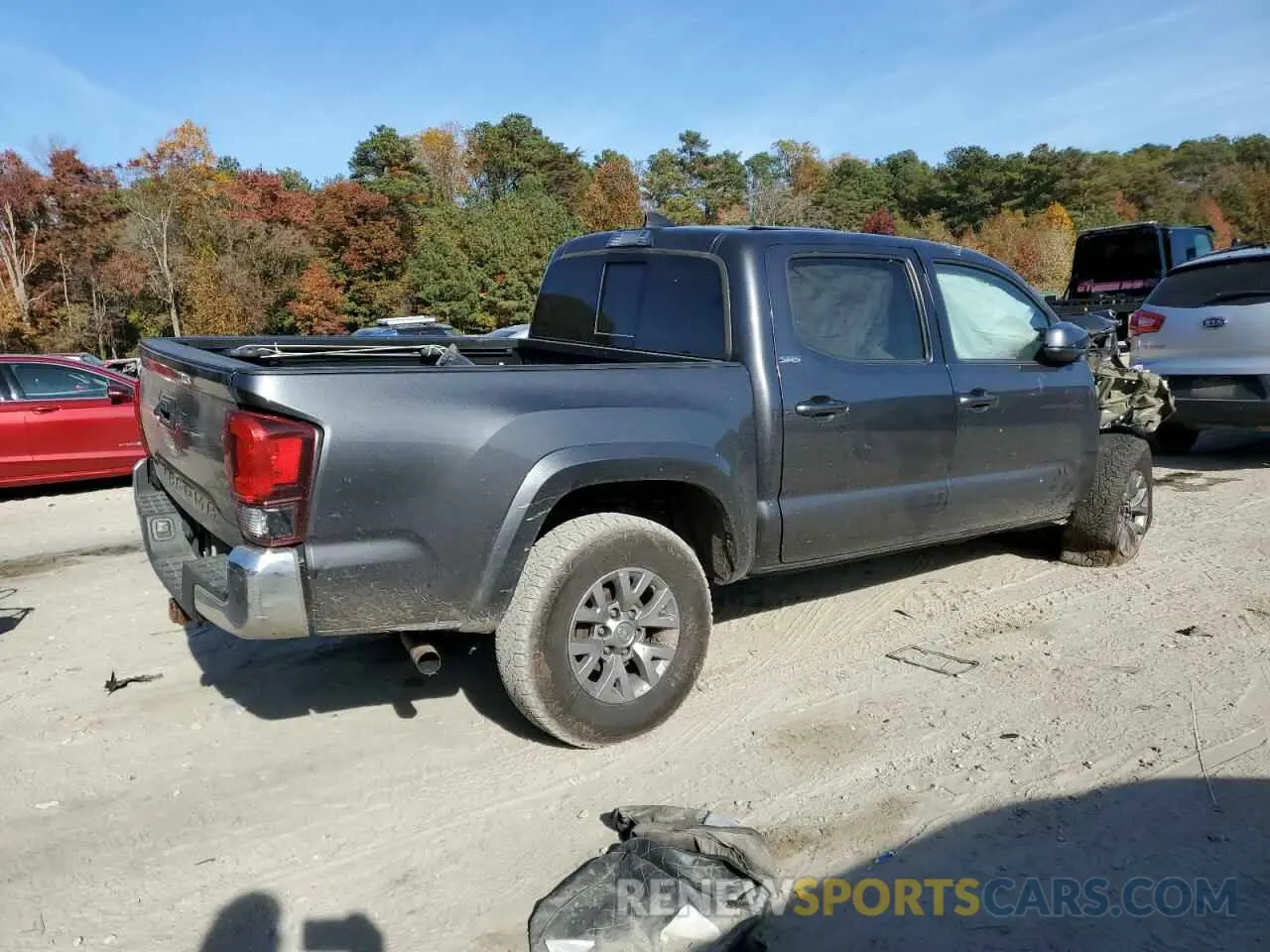 3 fotografías del automóvil dañado 5TFCZ5AN3KX194334 TOYOTA TACOMA 2019