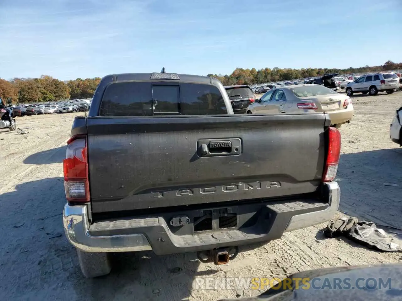 6 fotografías del automóvil dañado 5TFCZ5AN3KX194334 TOYOTA TACOMA 2019