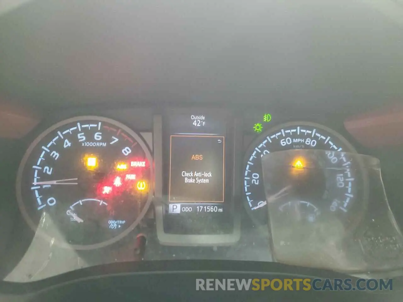 9 fotografías del automóvil dañado 5TFCZ5AN3KX196150 TOYOTA TACOMA 2019