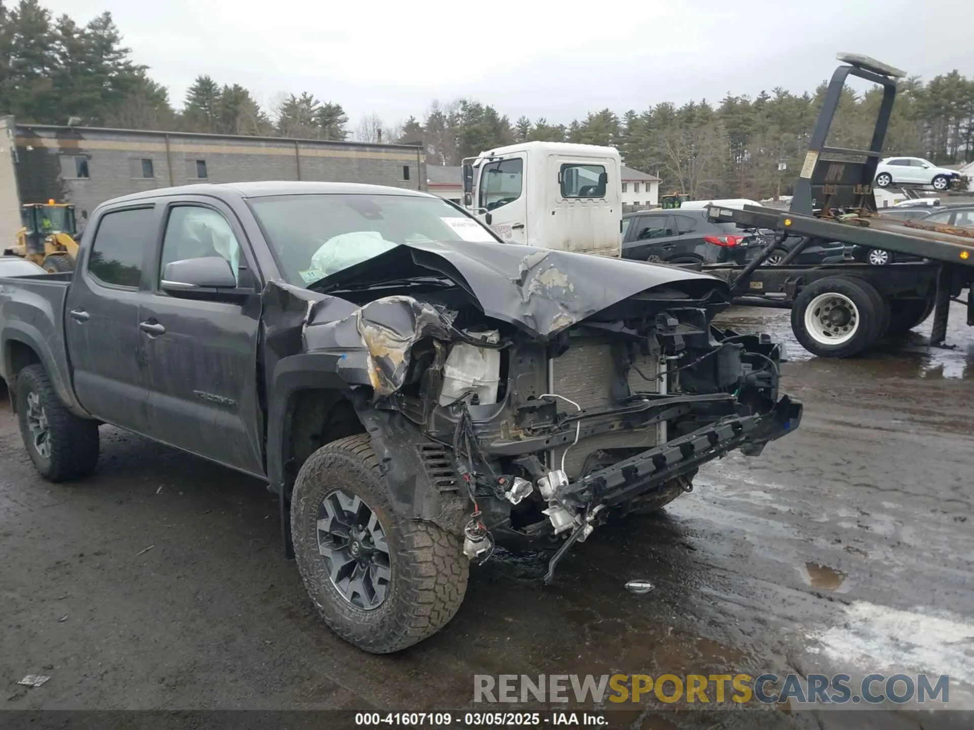 1 fotografías del automóvil dañado 5TFCZ5AN3KX197413 TOYOTA TACOMA 2019