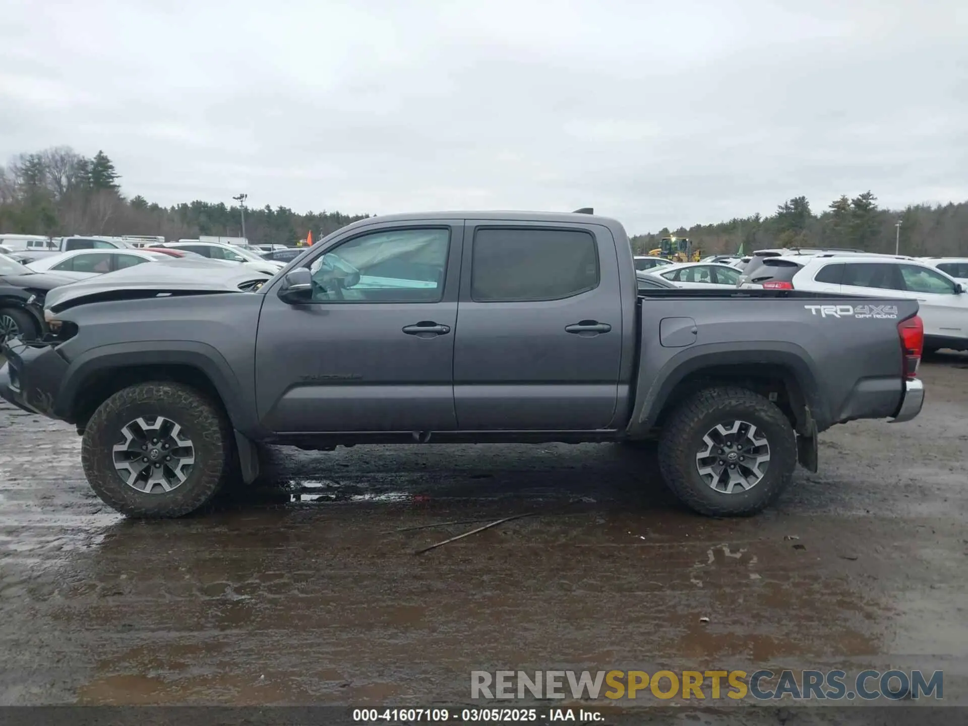 14 fotografías del automóvil dañado 5TFCZ5AN3KX197413 TOYOTA TACOMA 2019