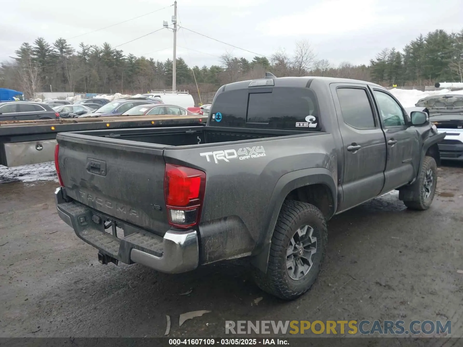 4 fotografías del automóvil dañado 5TFCZ5AN3KX197413 TOYOTA TACOMA 2019