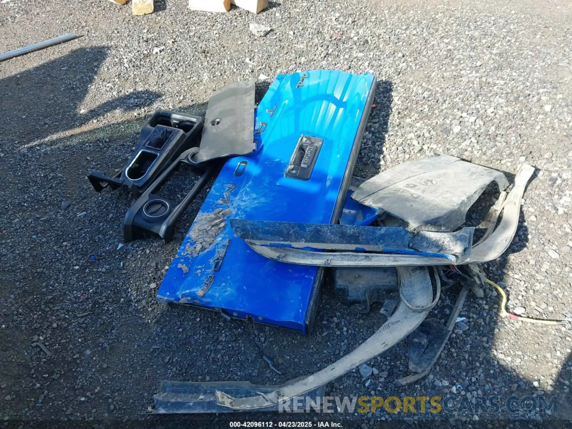 11 fotografías del automóvil dañado 5TFCZ5AN3KX198318 TOYOTA TACOMA 2019