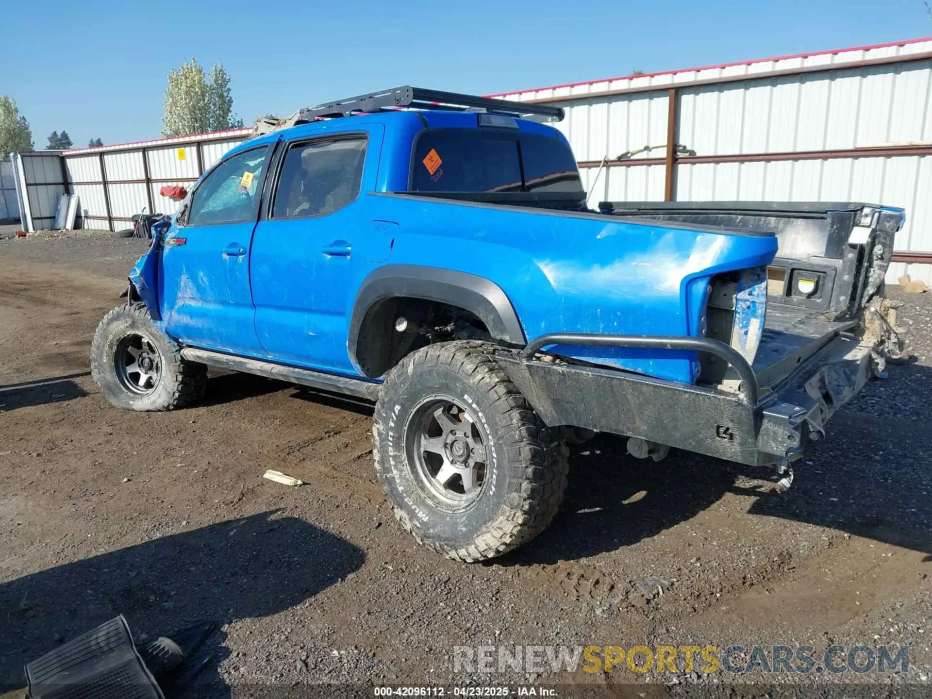 3 fotografías del automóvil dañado 5TFCZ5AN3KX198318 TOYOTA TACOMA 2019