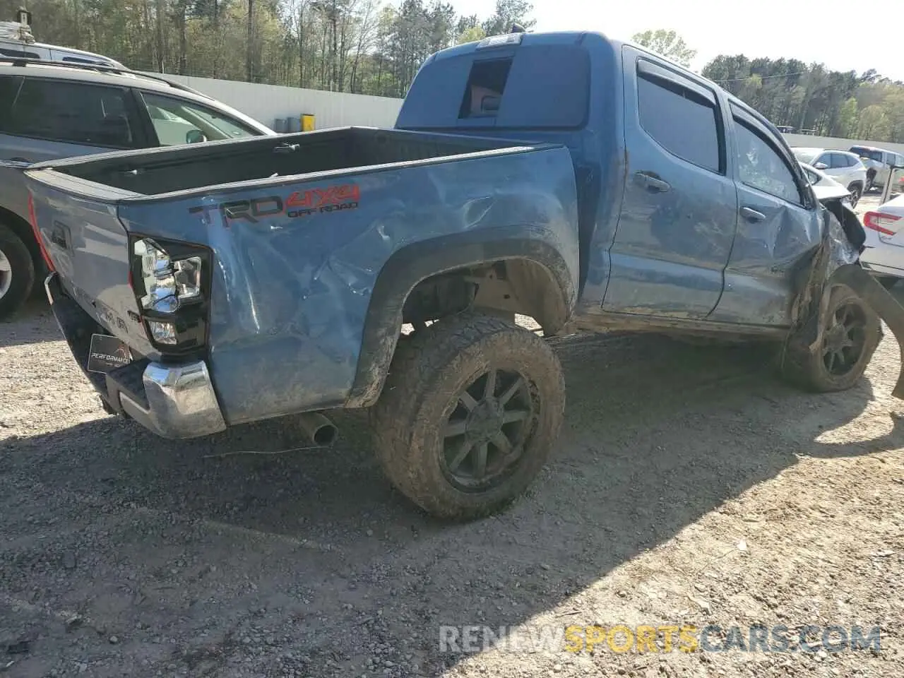 3 fotografías del automóvil dañado 5TFCZ5AN3KX204537 TOYOTA TACOMA 2019