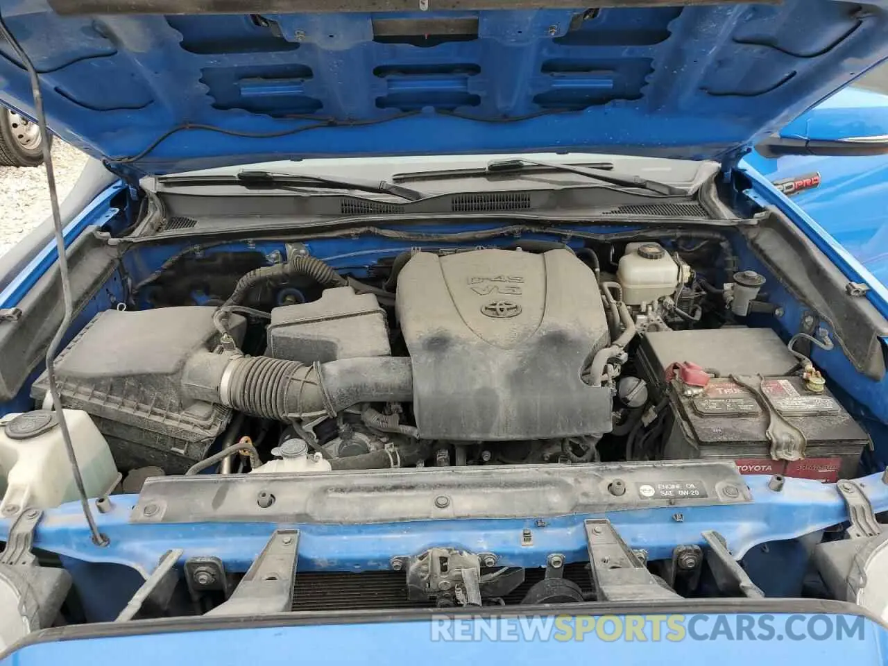 11 fotografías del automóvil dañado 5TFCZ5AN4KX169376 TOYOTA TACOMA 2019