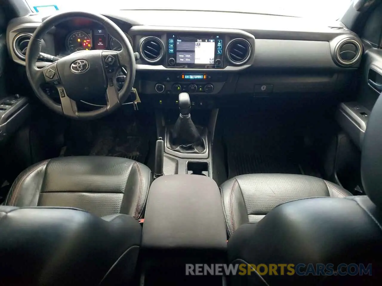 8 fotografías del automóvil dañado 5TFCZ5AN4KX169376 TOYOTA TACOMA 2019