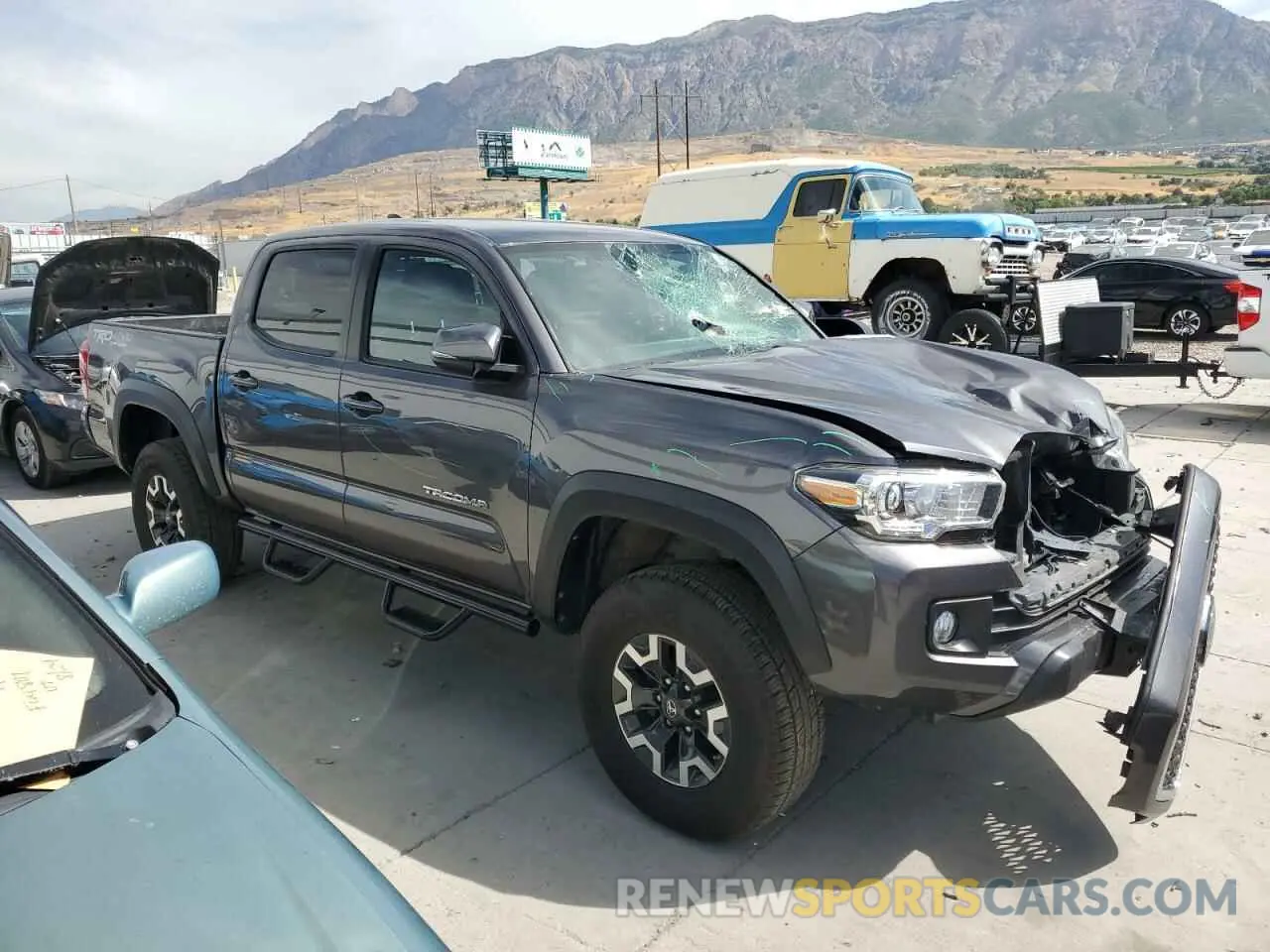 4 fotografías del automóvil dañado 5TFCZ5AN4KX180801 TOYOTA TACOMA 2019