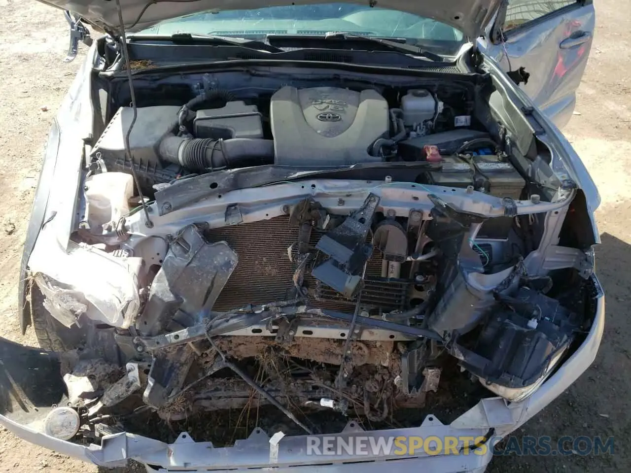 11 fotografías del automóvil dañado 5TFCZ5AN4KX184914 TOYOTA TACOMA 2019