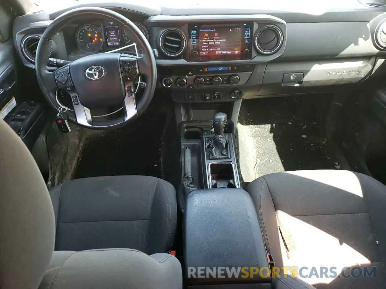 8 fotografías del automóvil dañado 5TFCZ5AN4KX184914 TOYOTA TACOMA 2019