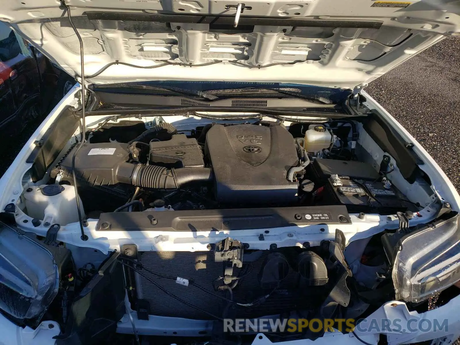 7 fotografías del automóvil dañado 5TFCZ5AN4KX185061 TOYOTA TACOMA 2019