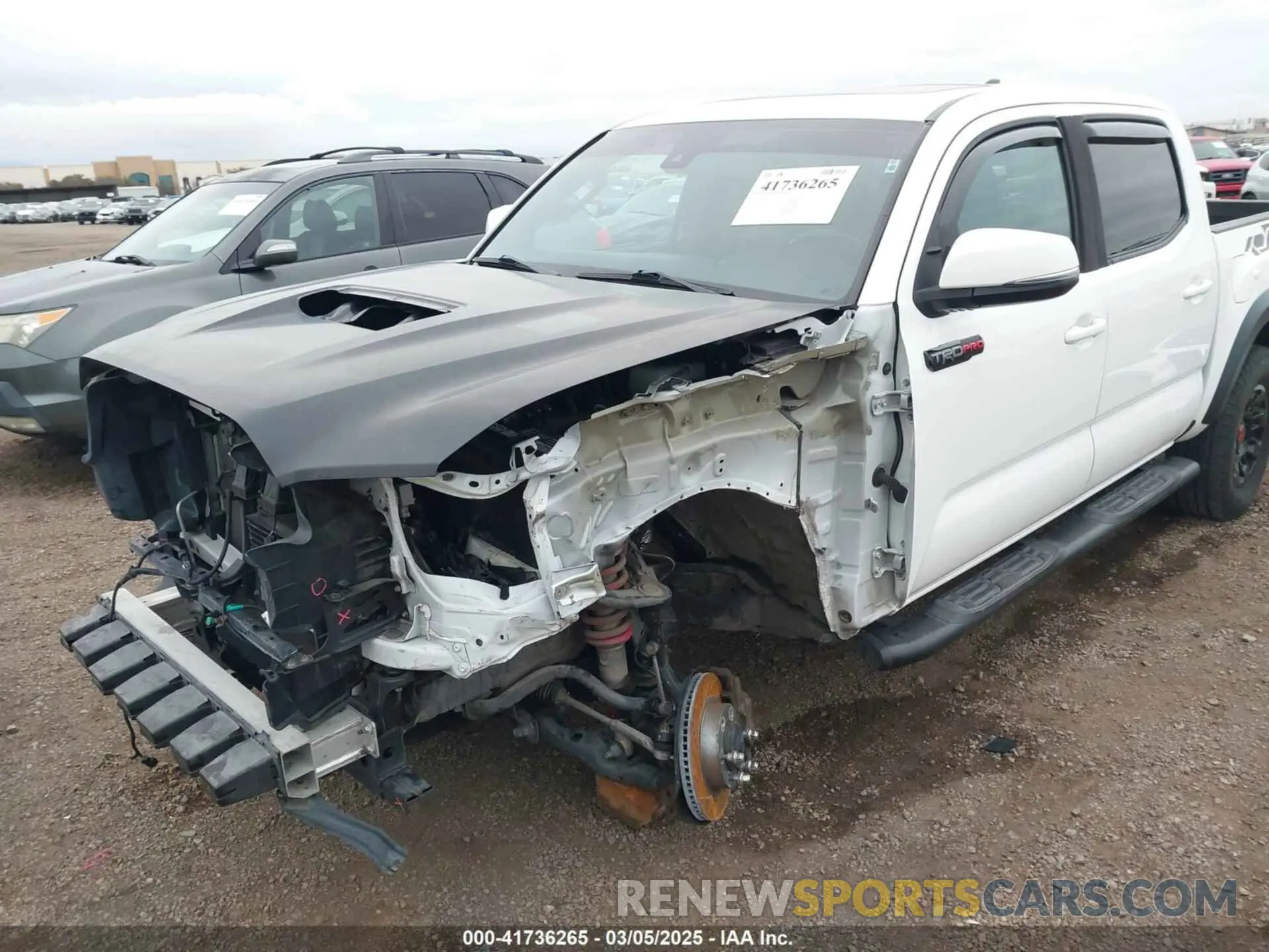 6 fotografías del automóvil dañado 5TFCZ5AN5KX178720 TOYOTA TACOMA 2019
