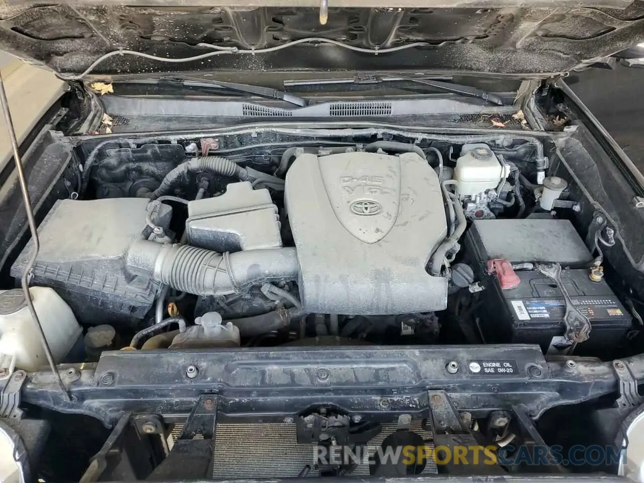 11 fotografías del automóvil dañado 5TFCZ5AN5KX185683 TOYOTA TACOMA 2019