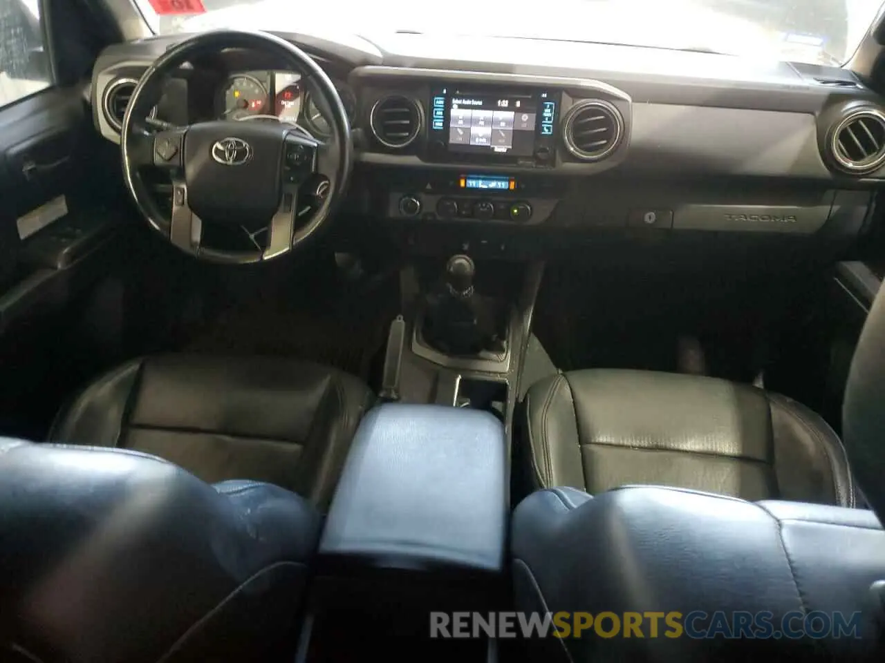 8 fotografías del automóvil dañado 5TFCZ5AN5KX185683 TOYOTA TACOMA 2019