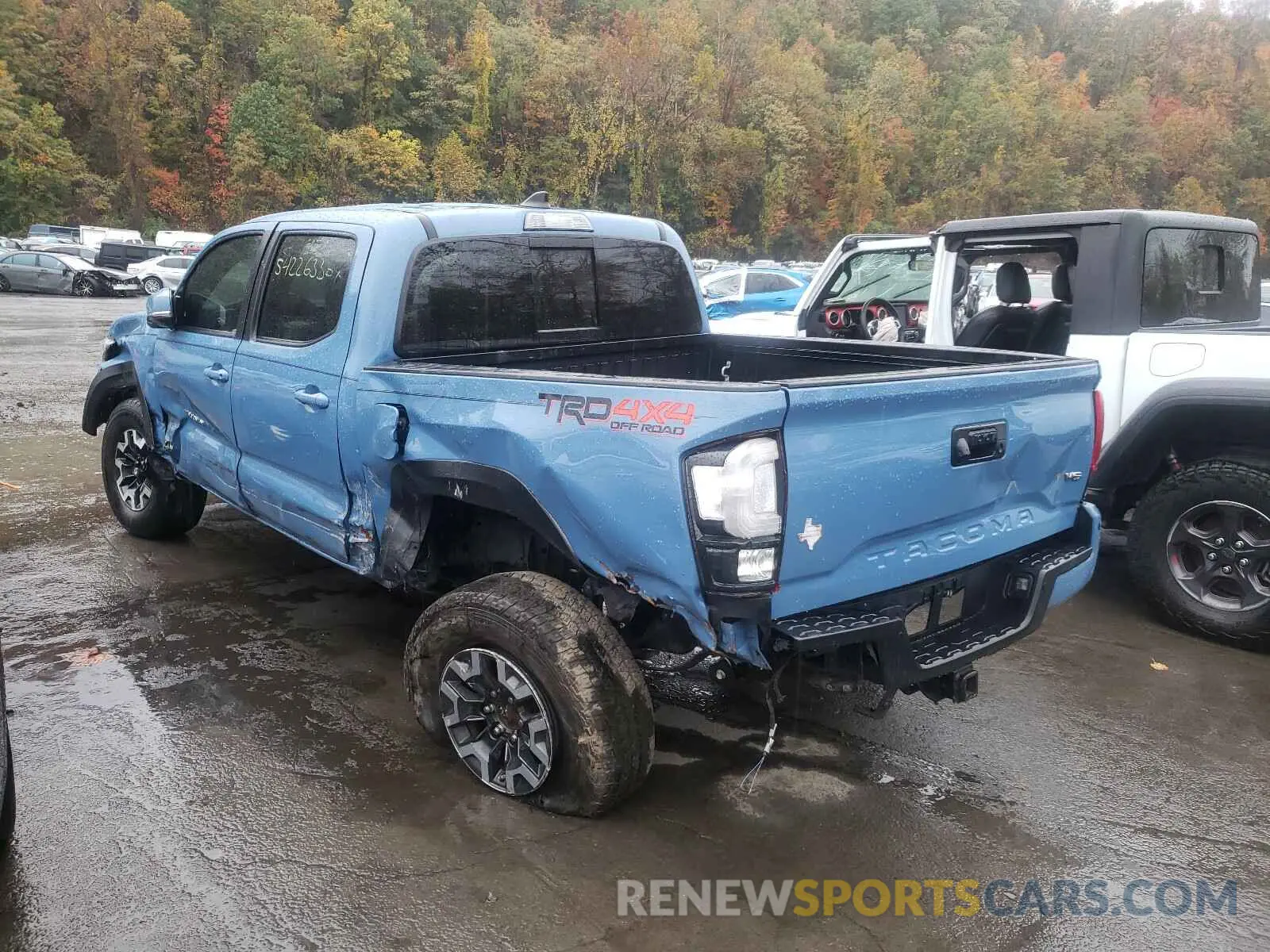 3 fotografías del automóvil dañado 5TFCZ5AN5KX188678 TOYOTA TACOMA 2019