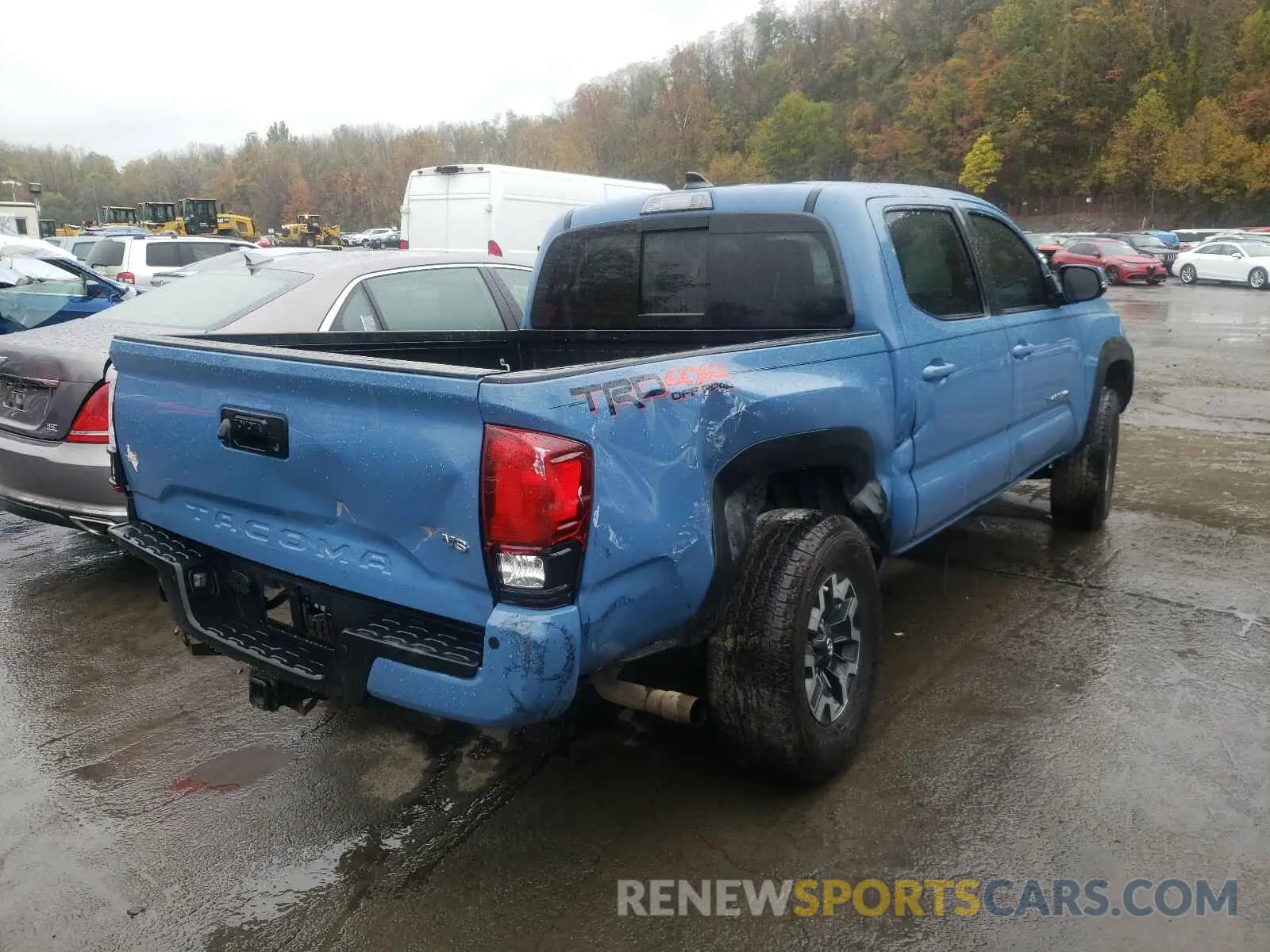 4 fotografías del automóvil dañado 5TFCZ5AN5KX188678 TOYOTA TACOMA 2019