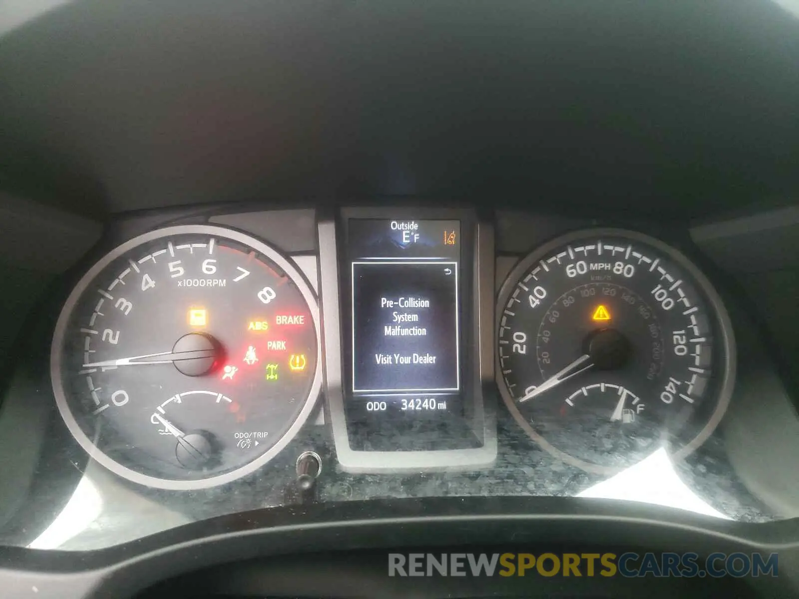 8 fotografías del automóvil dañado 5TFCZ5AN5KX188678 TOYOTA TACOMA 2019