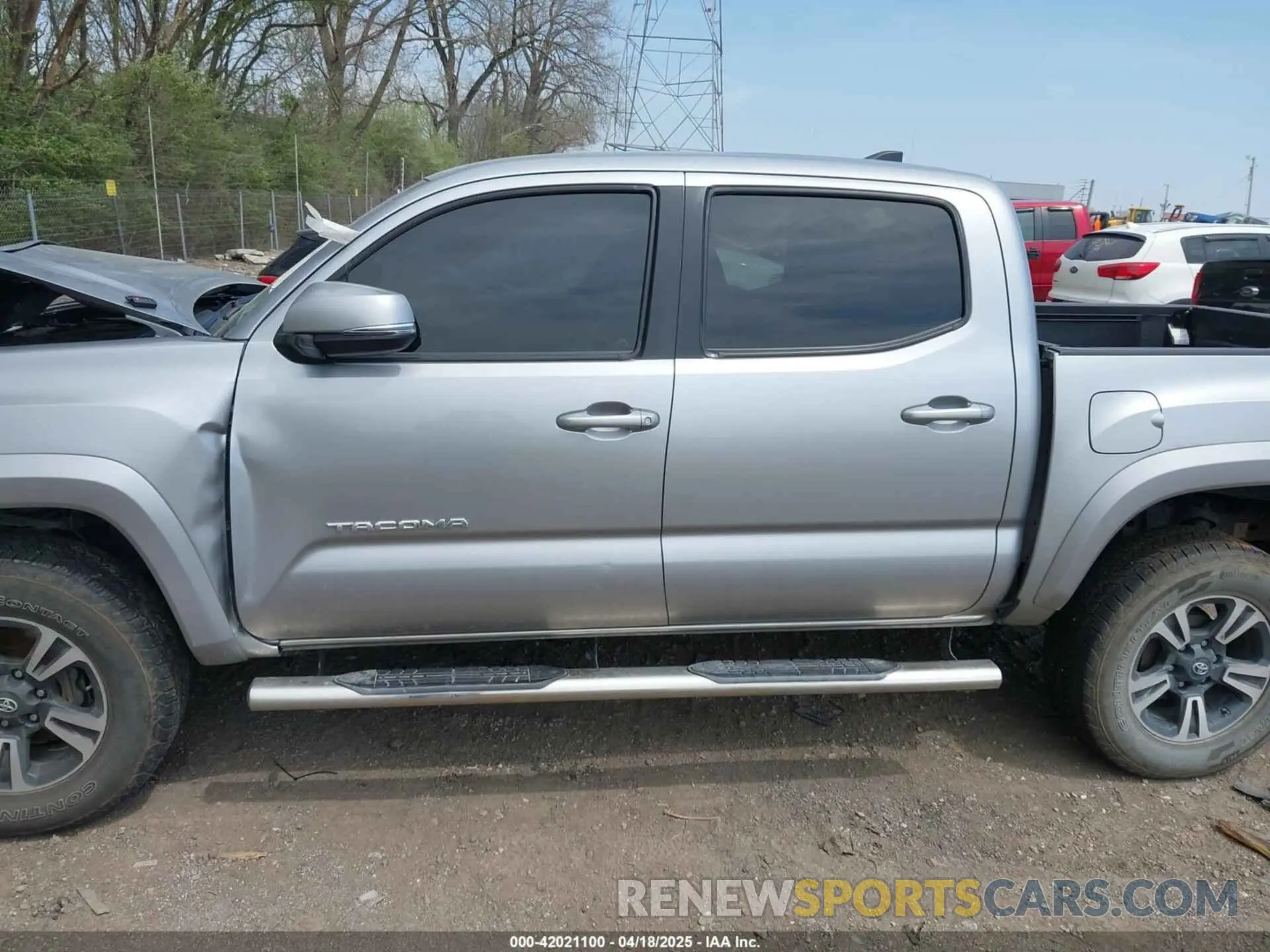 14 fotografías del automóvil dañado 5TFCZ5AN5KX195629 TOYOTA TACOMA 2019