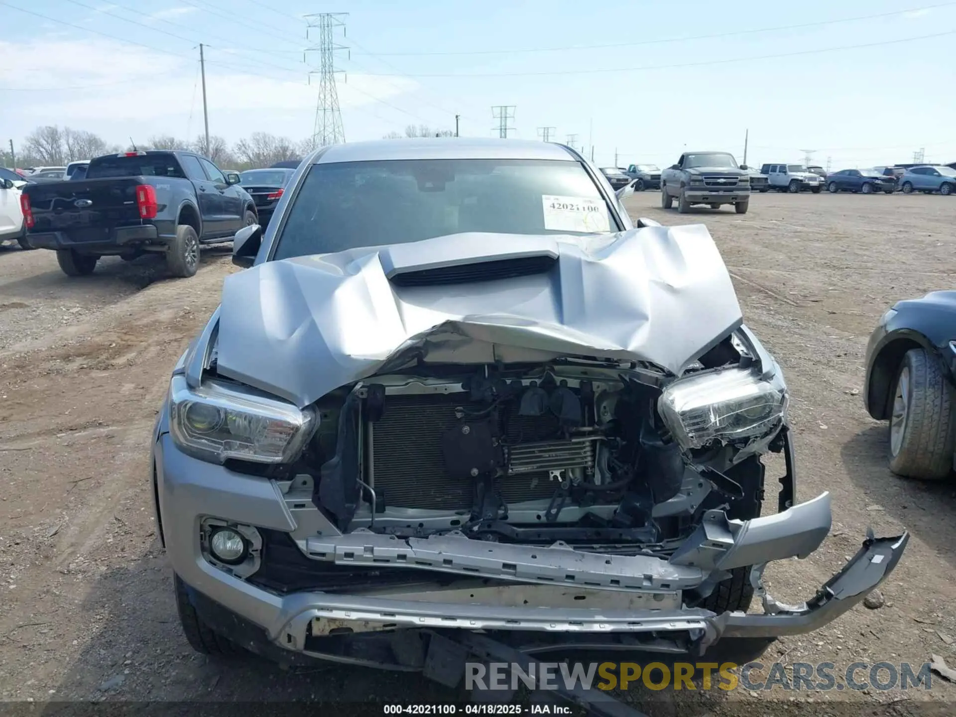 6 fotografías del automóvil dañado 5TFCZ5AN5KX195629 TOYOTA TACOMA 2019