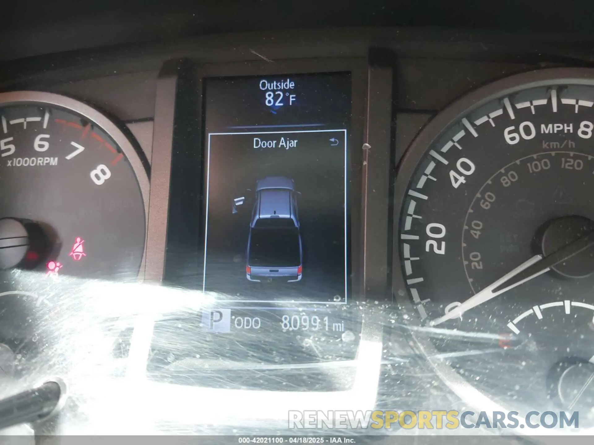 7 fotografías del automóvil dañado 5TFCZ5AN5KX195629 TOYOTA TACOMA 2019
