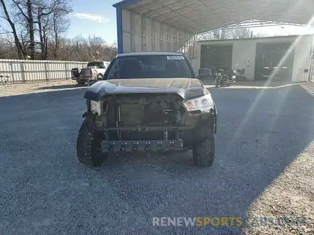 11 fotografías del automóvil dañado 5TFCZ5AN6KX179133 TOYOTA TACOMA 2019