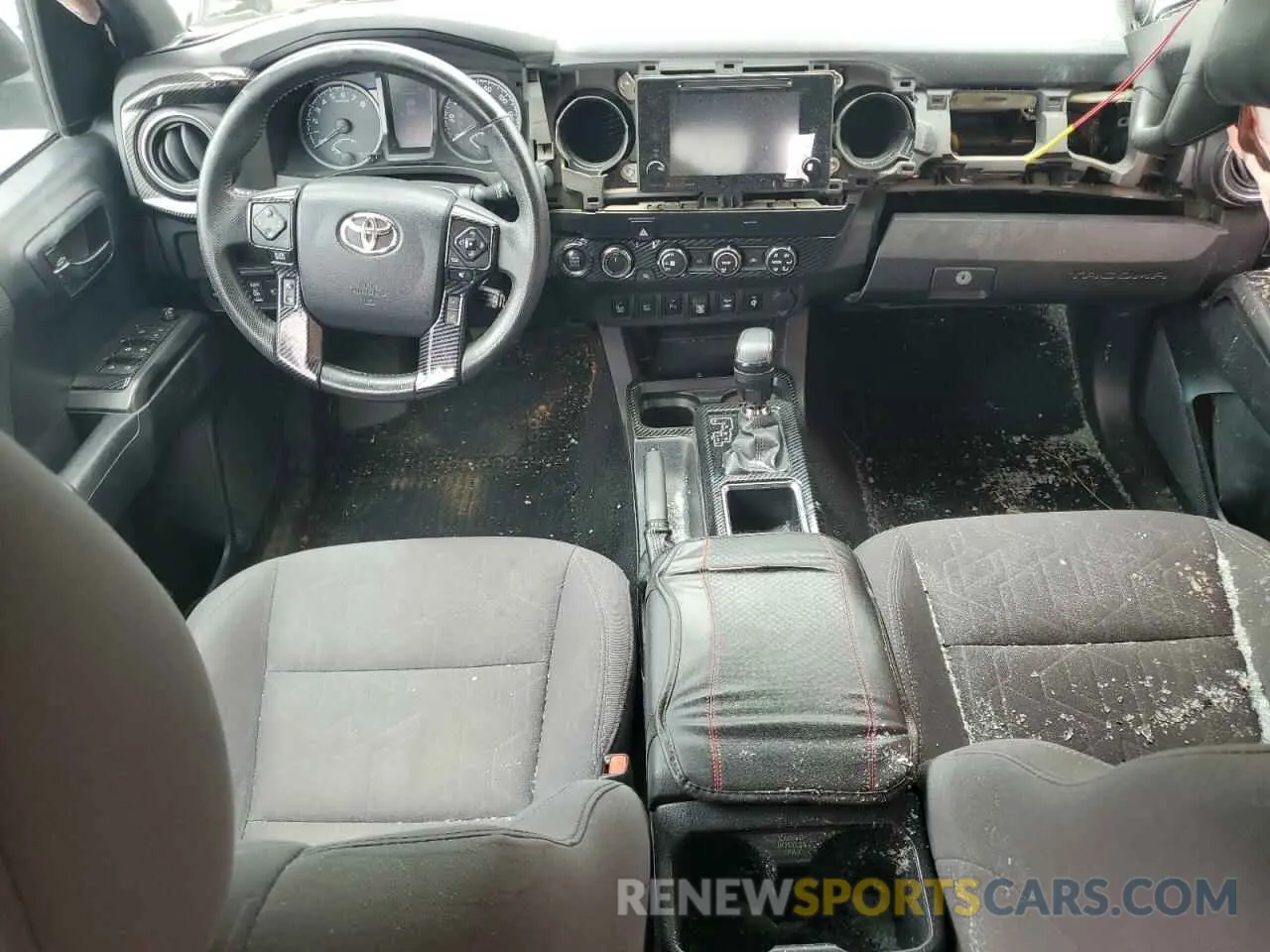 8 fotografías del automóvil dañado 5TFCZ5AN6KX194571 TOYOTA TACOMA 2019