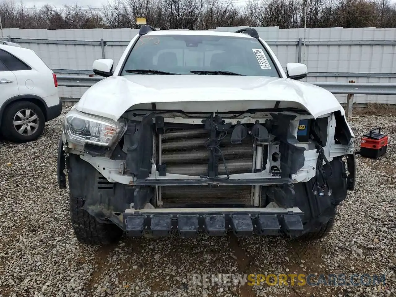 5 fotografías del automóvil dañado 5TFCZ5AN6KX201728 TOYOTA TACOMA 2019