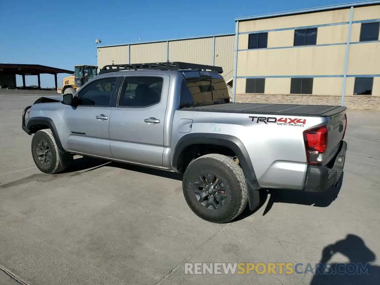 2 fotografías del automóvil dañado 5TFCZ5AN7KX198600 TOYOTA TACOMA 2019