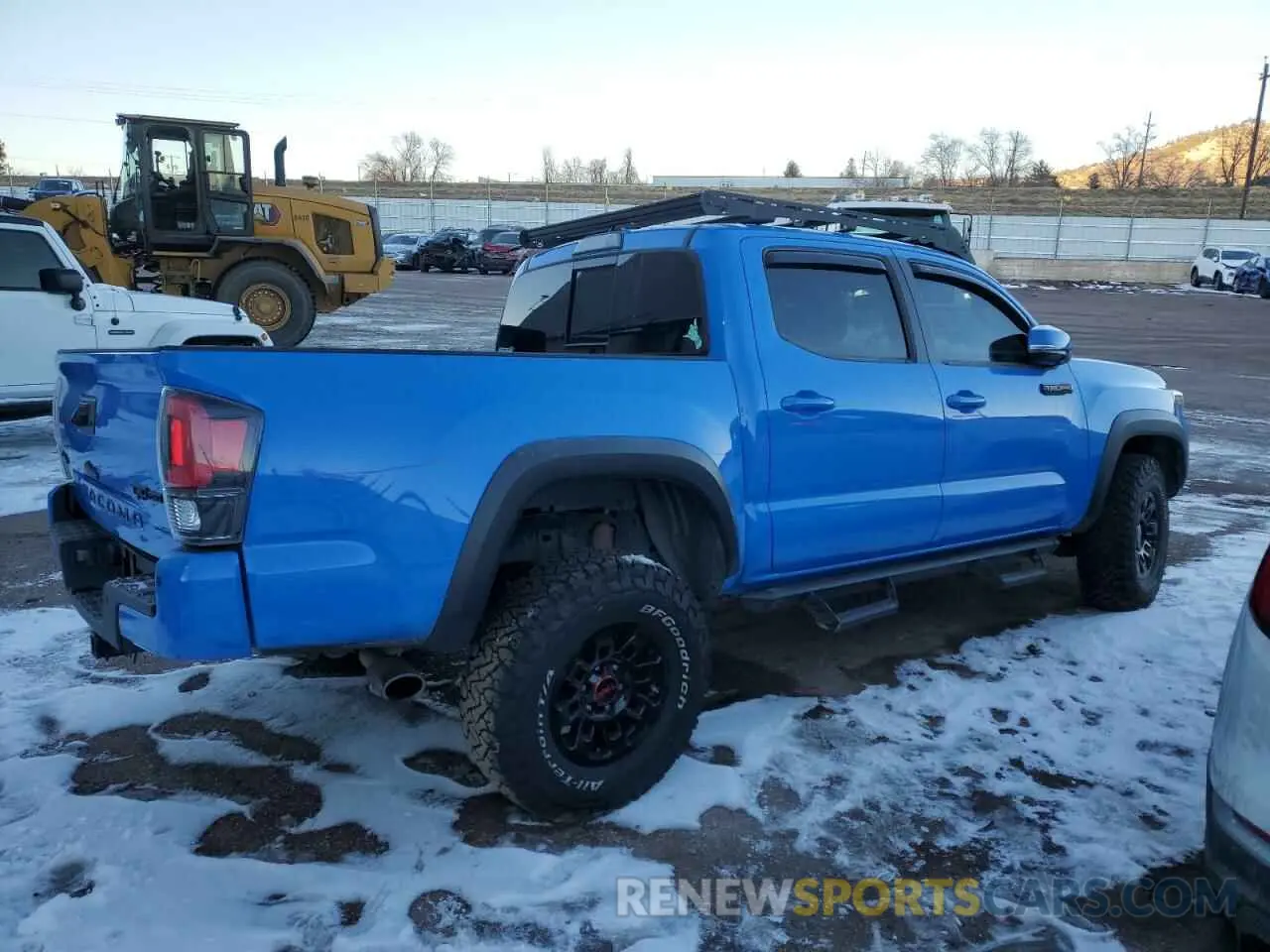 3 fotografías del automóvil dañado 5TFCZ5AN8KX181661 TOYOTA TACOMA 2019