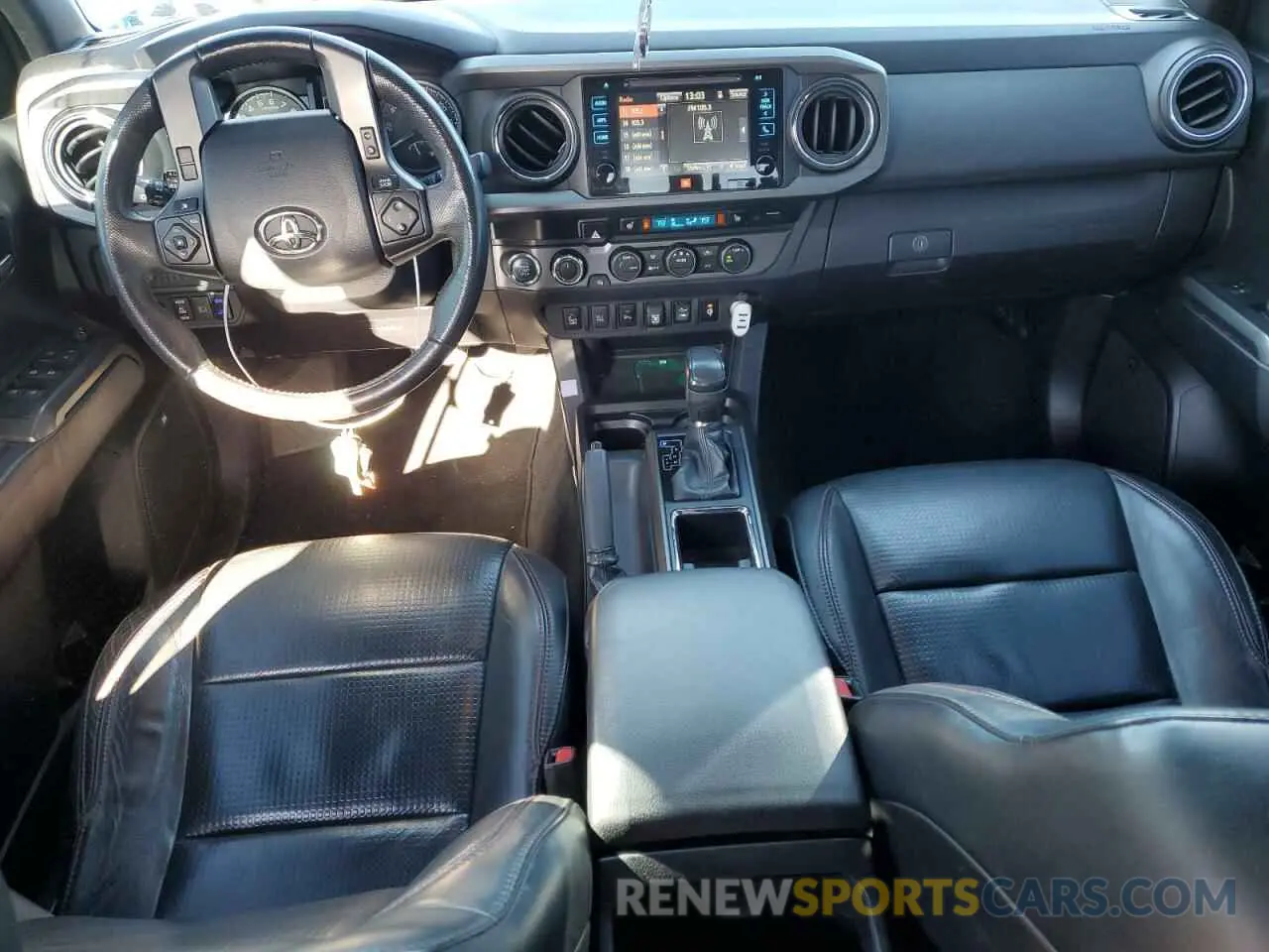 8 fotografías del automóvil dañado 5TFCZ5AN8KX181661 TOYOTA TACOMA 2019