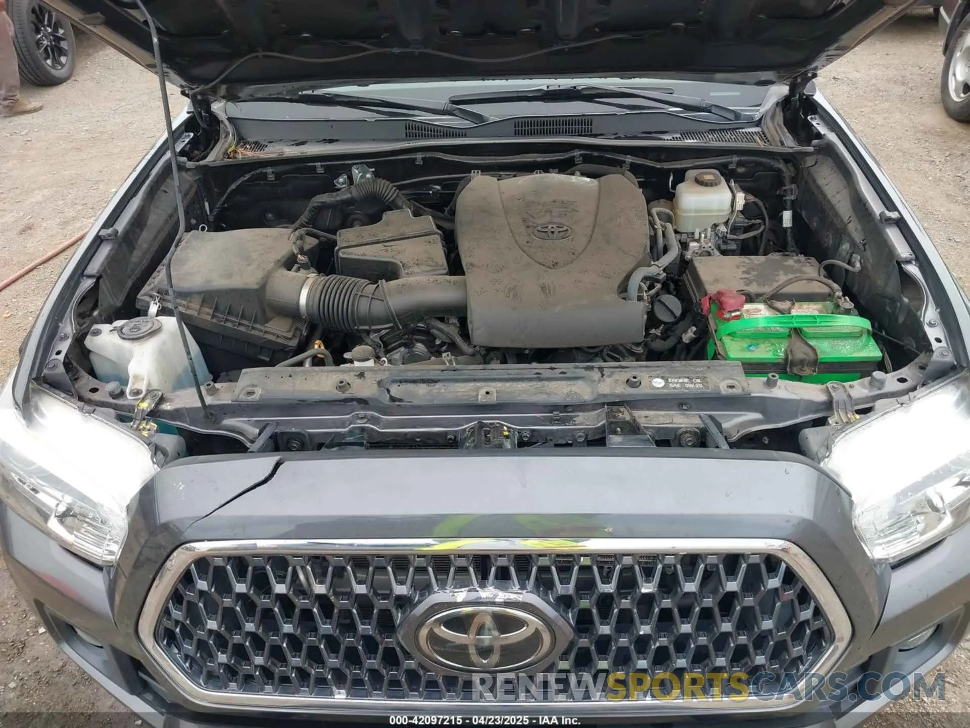 10 fotografías del automóvil dañado 5TFCZ5AN8KX194927 TOYOTA TACOMA 2019