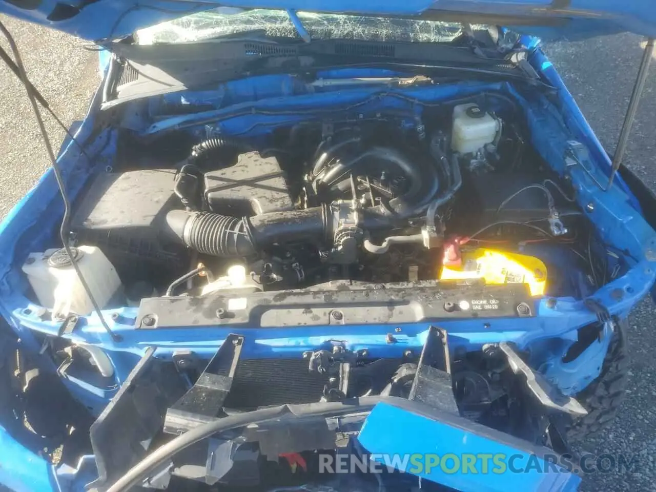 12 fotografías del automóvil dañado 5TFCZ5AN8KX201925 TOYOTA TACOMA 2019