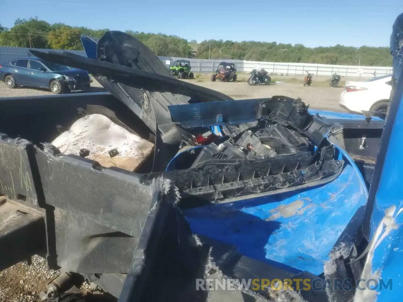 13 fotografías del automóvil dañado 5TFCZ5AN8KX201925 TOYOTA TACOMA 2019