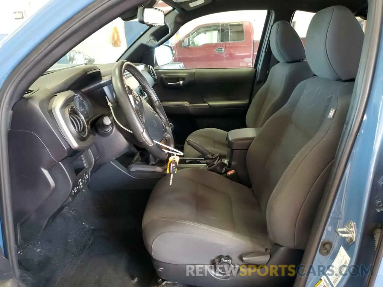 7 fotografías del automóvil dañado 5TFCZ5AN9KX170801 TOYOTA TACOMA 2019