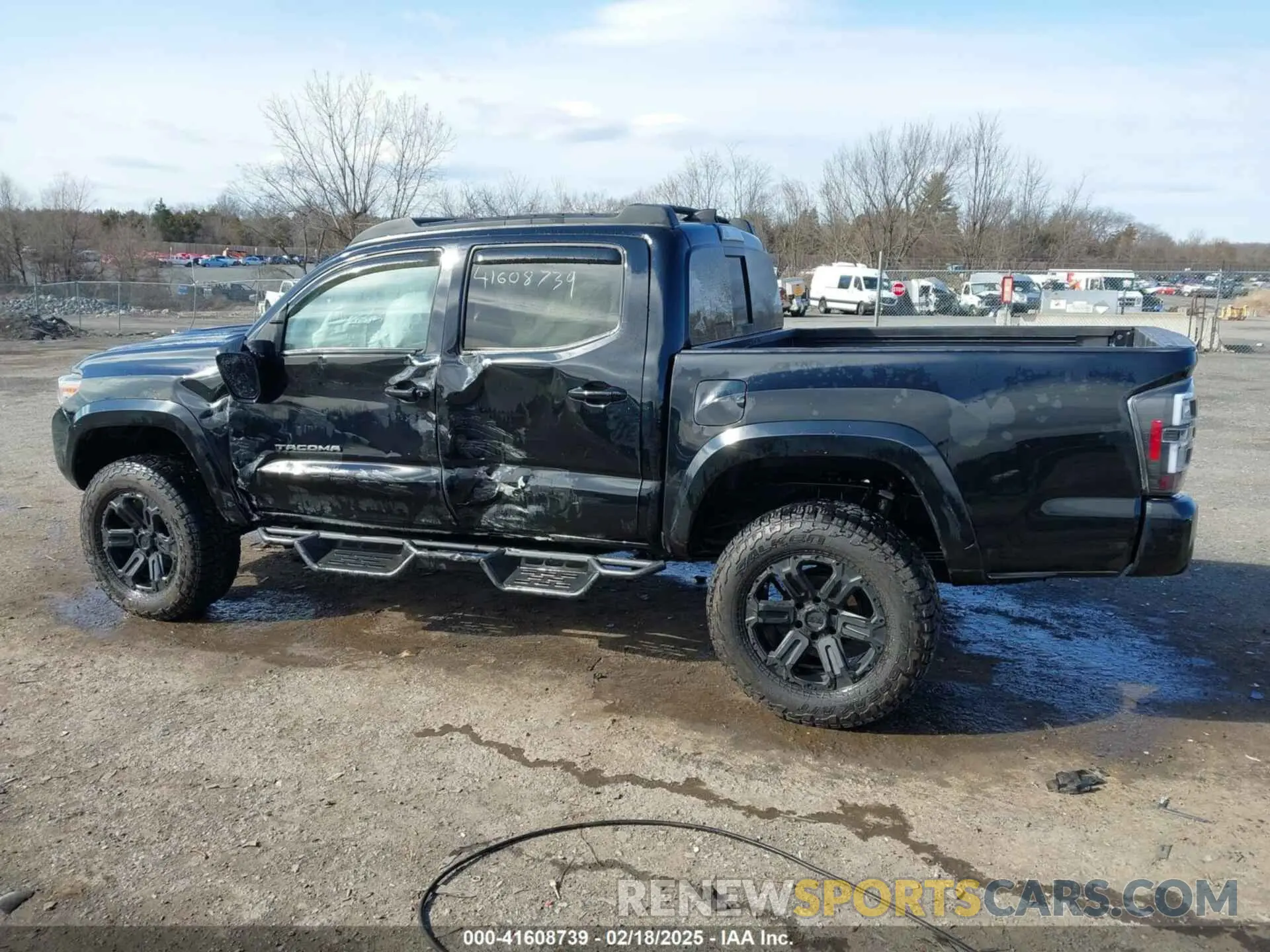 14 fotografías del automóvil dañado 5TFCZ5AN9KX182284 TOYOTA TACOMA 2019