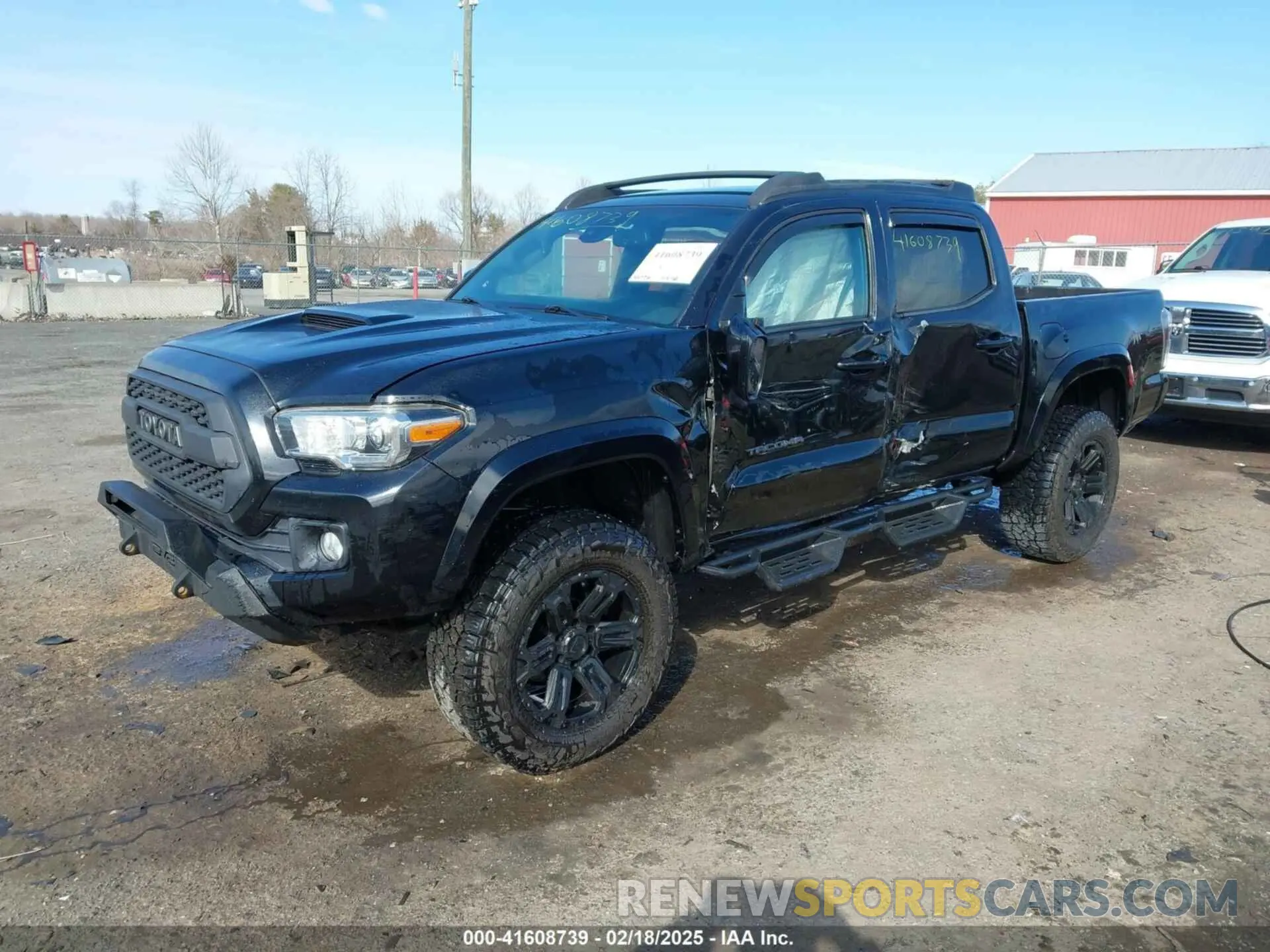 2 fotografías del automóvil dañado 5TFCZ5AN9KX182284 TOYOTA TACOMA 2019