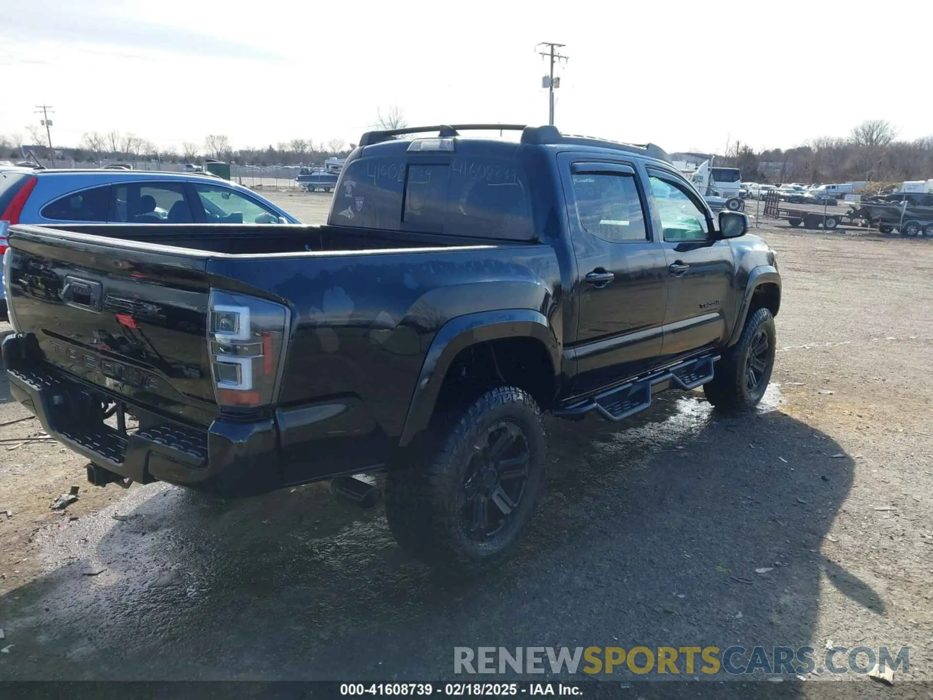4 fotografías del automóvil dañado 5TFCZ5AN9KX182284 TOYOTA TACOMA 2019
