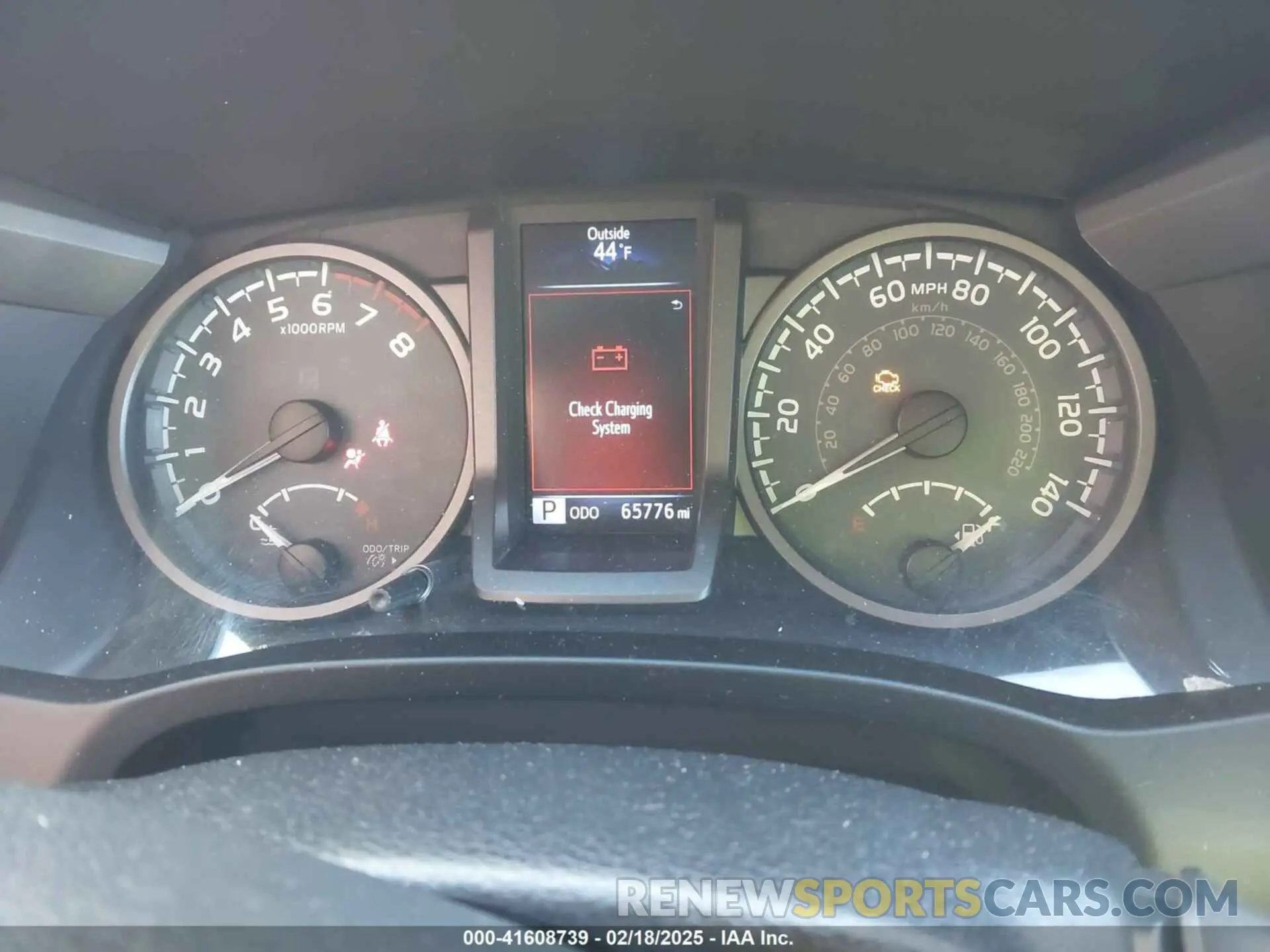 7 fotografías del automóvil dañado 5TFCZ5AN9KX182284 TOYOTA TACOMA 2019