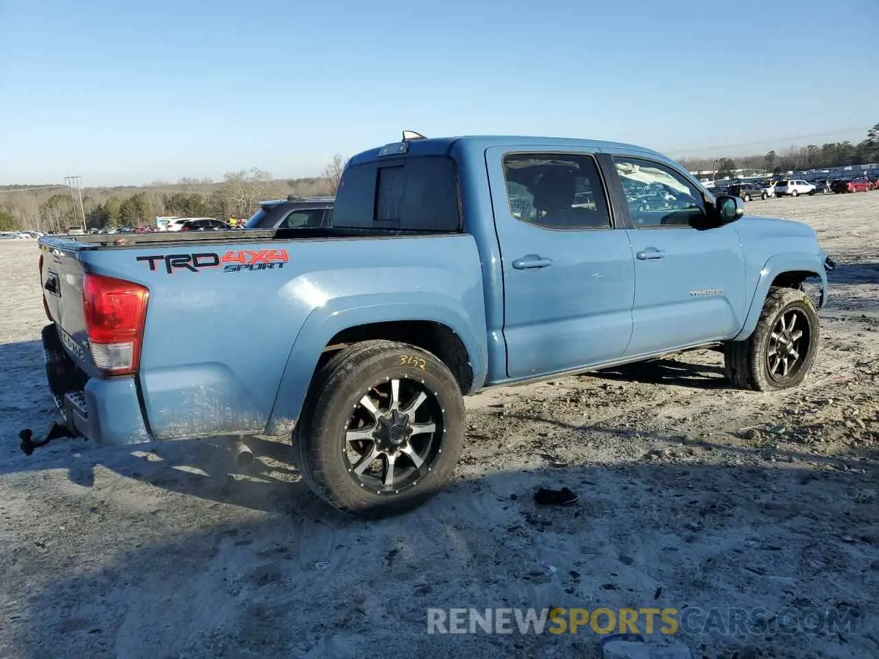 3 fotografías del automóvil dañado 5TFCZ5AN9KX197223 TOYOTA TACOMA 2019