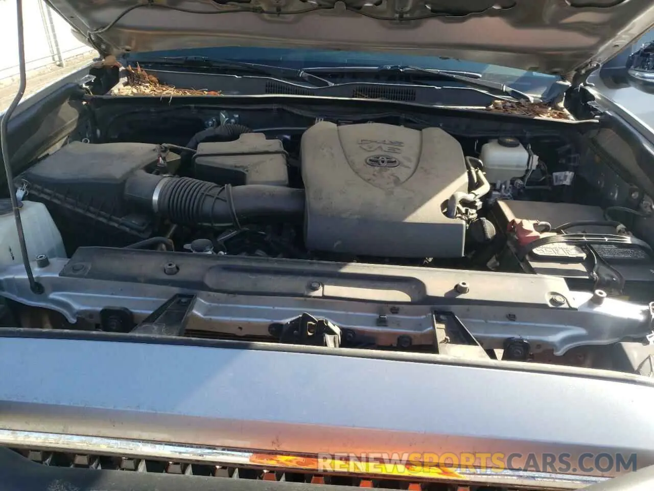 11 fotografías del automóvil dañado 5TFCZ5AN9KX211007 TOYOTA TACOMA 2019
