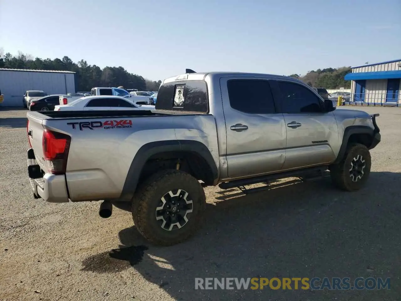 3 fotografías del automóvil dañado 5TFCZ5AN9KX211007 TOYOTA TACOMA 2019