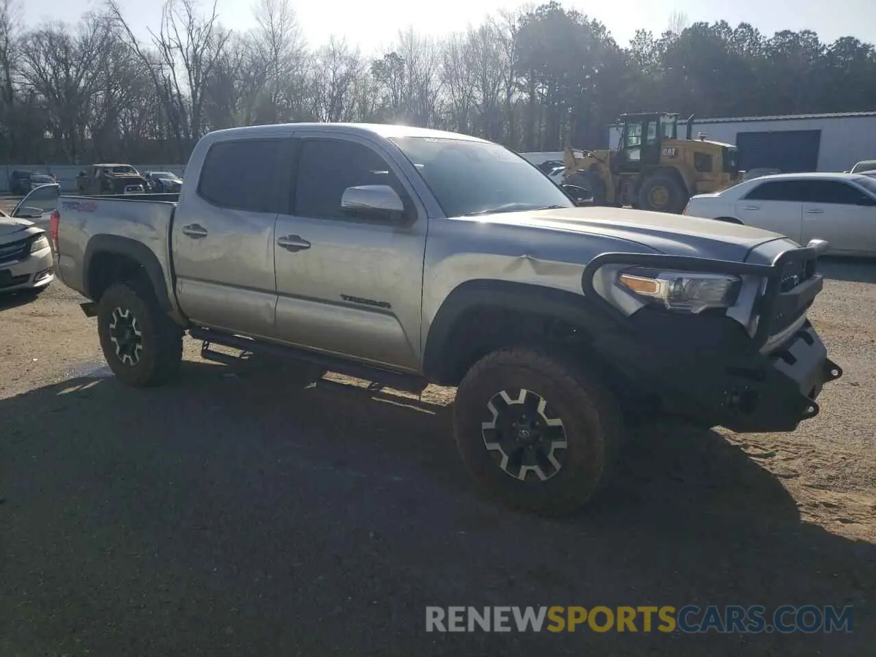 4 fotografías del automóvil dañado 5TFCZ5AN9KX211007 TOYOTA TACOMA 2019