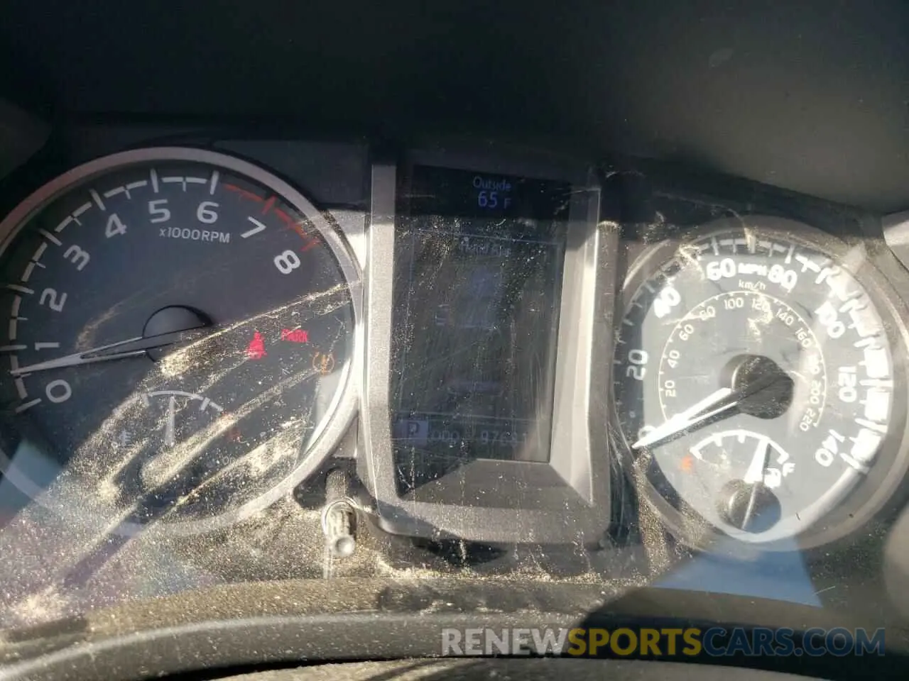 9 fotografías del automóvil dañado 5TFCZ5AN9KX211007 TOYOTA TACOMA 2019