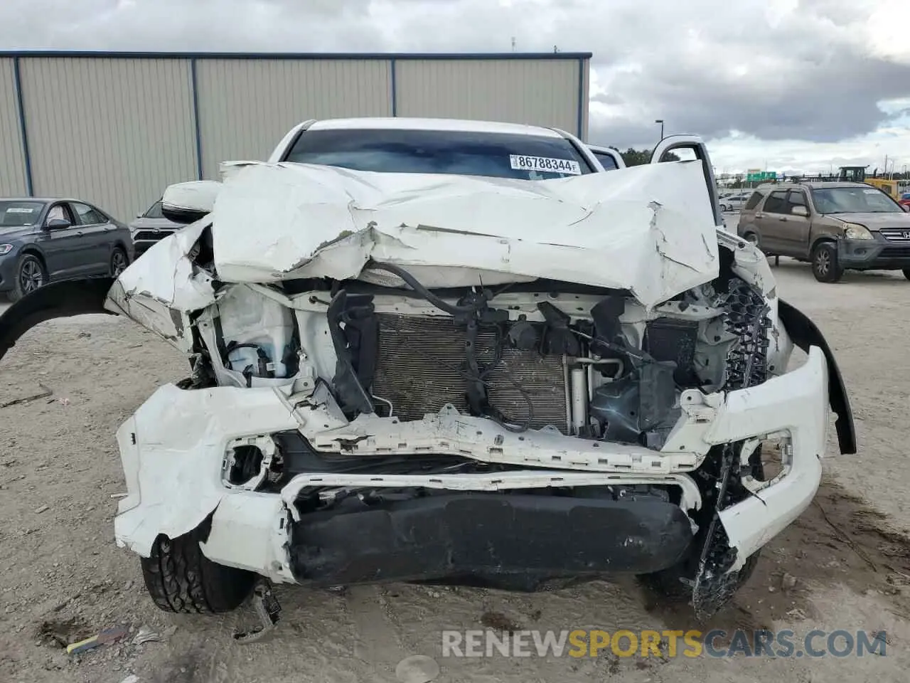 5 fotografías del automóvil dañado 5TFCZ5ANXKX165896 TOYOTA TACOMA 2019