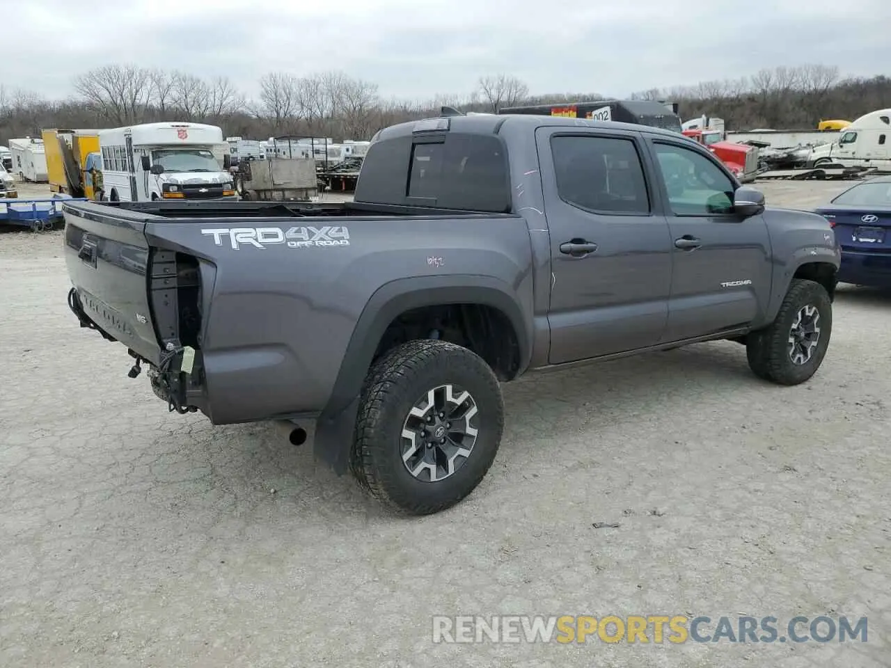3 fotografías del automóvil dañado 5TFCZ5ANXKX181810 TOYOTA TACOMA 2019