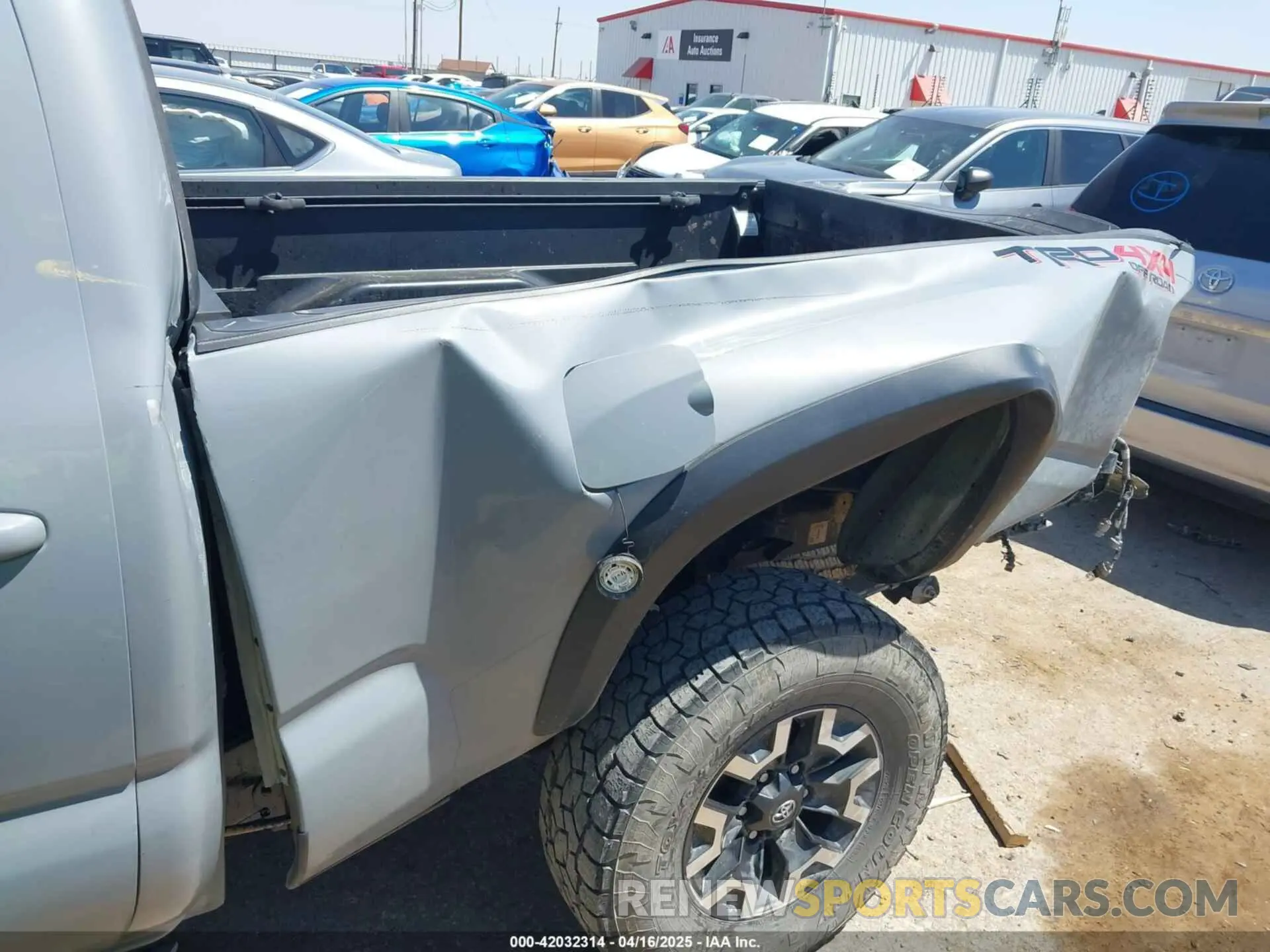 6 fotografías del automóvil dañado 5TFDZ5BN4KX043893 TOYOTA TACOMA 2019