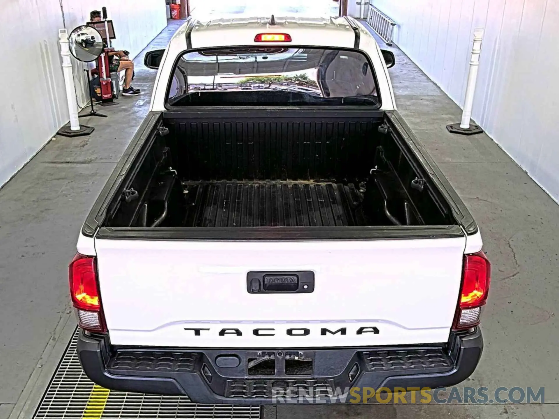 7 fotografías del automóvil dañado 5TFRX5GN0KX143610 TOYOTA TACOMA 2019